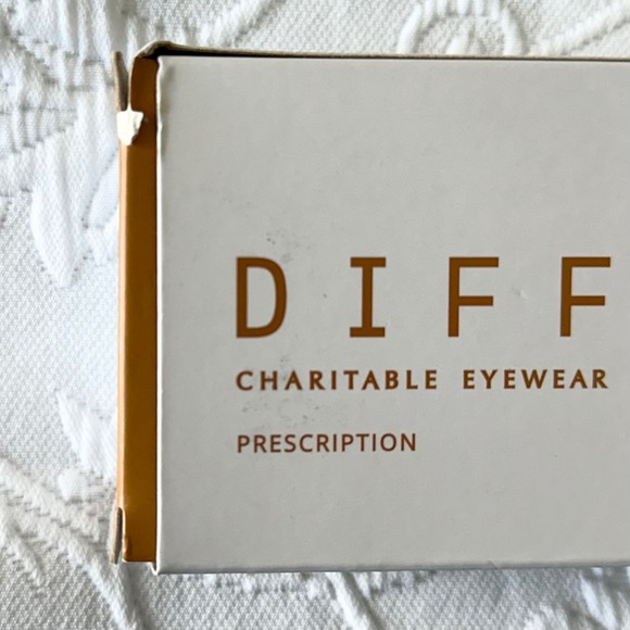 DIFF Eyewear Winston‎ Black & White Rich Hide Cow Hide Cat Eye/ Square Frames main image 9